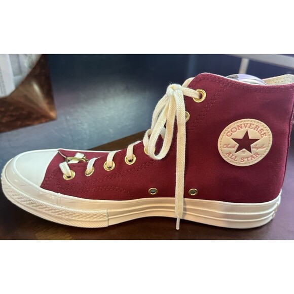 Size 11 - Converse Chuck Taylor All Star High Embroidered Hearts - Cherry... - Picture 7 of 11